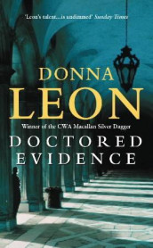 Doctored evidence av Donna Leon (Heftet)