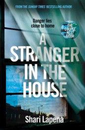 A stranger in the house av Shari Lapena (Heftet)